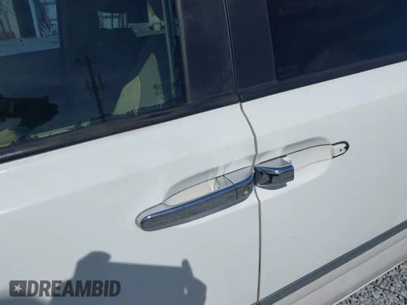 2008 Hyundai Entourage GLS с VIN KNDMC233986044923, выставлен на аукционе IAAI как лот 43522930 с пробегом 197 979 миль миль и . История ставок и продаж доступна на DreamBid. Изображение 12.