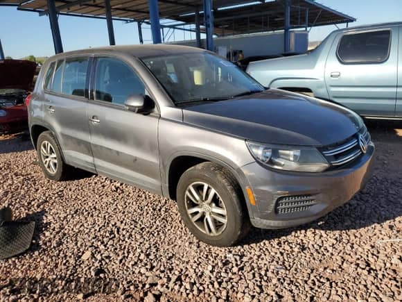 2012 Volkswagen Tiguan S с VIN WVGAV7AX4CW003264, выставлен на аукционе Copart как лот 82202355 с пробегом 171 830 миль миль и Чистый • Clean title. История ставок и продаж доступна на DreamBid. Изображение 4.