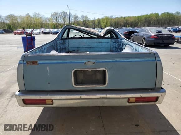 1987 Chevrolet El Camino z VIN 3GCCW80H4HS912151, wystawiony jako Copart lot #52302005 z przebiegiem 54 489 mil mil oraz Szkoda całkowita • Salvage title. Historia ofert i sprzedaży dostępna na DreamBid. Obrazek 6.