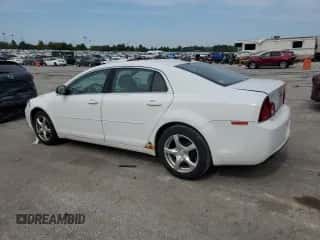 2012 Chevrolet Malibu 1LS с VIN 1G1ZB5E01CF283624, выставлен на аукционе Copart как лот 81100265 с пробегом 312 550 миль миль и Списание • Salvage title. История ставок и продаж доступна на DreamBid. Изображение 2.