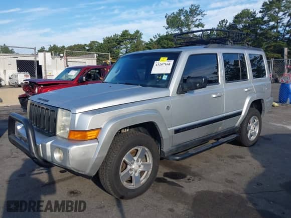 2008 Jeep Commander Sport с VIN 1J8HG48N58C191617, выставлен на аукционе IAAI как лот 43207168 с пробегом 169 842 миль миль и . История ставок и продаж доступна на DreamBid. Изображение 2.