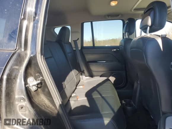 2015 Jeep Compass High Altitude с VIN 1C4NJCEA3FD236245, выставлен на аукционе Copart как лот 42554995 с пробегом 98 950 миль миль и Списание • Salvage title. История ставок и продаж доступна на DreamBid. Изображение 11.