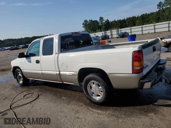 2001 GMC Sierra 1500 SLE с VIN 2GTEC19V511332359, выставлен на аукционе Copart как лот 61949415 с пробегом 228 345 миль миль и Списание • Salvage title. История ставок и продаж доступна на DreamBid. Изображение 2.