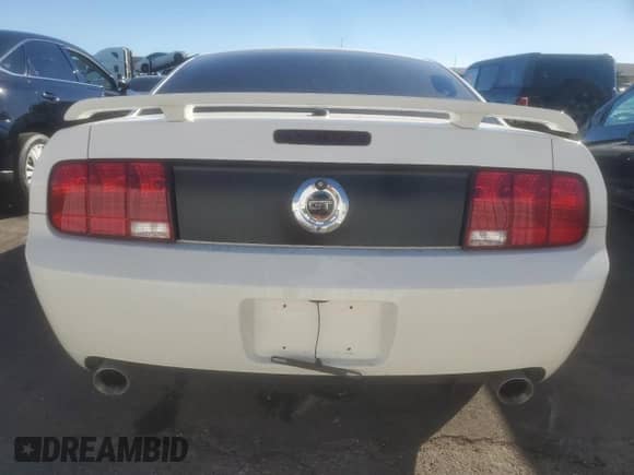 2008 Ford Mustang GT Deluxe with VIN 1ZVHT82H685120487, listed as a Copart auction lot 90284755 with 81,141 mi miles and Salvage title. Bid and sale history available at DreamBid. Image 6.