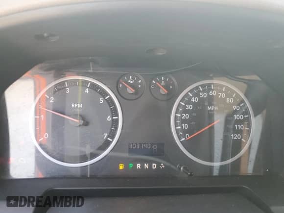 2012 Ram 1500 Tradesman z VIN 1C6RD6FP7CS175218, wystawiony jako Copart lot #57409305 z przebiegiem 303 140 mil mil oraz Szkoda całkowita • Salvage title. Historia ofert i sprzedaży dostępna na DreamBid. Obrazek 9.