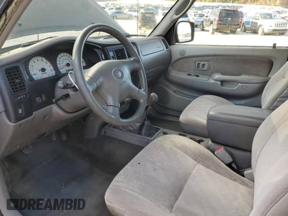 2001 Toyota Tacoma with VIN 5TEWN72N81Z873896, listed as a Copart auction lot 82741565 with 186,530 mi miles and Clean title. Bid and sale history available at DreamBid. Image 8.