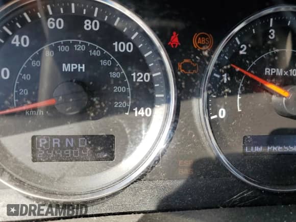 2010 Jeep Grand Cherokee Laredo с VIN 1J4PR4GK3AC153484, выставлен на аукционе Copart как лот 84003435 с пробегом 244 904 миль миль и Чистый • Clean title. История ставок и продаж доступна на DreamBid. Изображение 9.