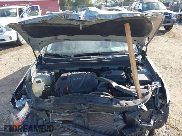 2013 Hyundai Sonata SE with VIN 5NPEC4AC1DH584382, listed as a IAAI auction lot 43380609 with 144,552 mi miles and . Bid and sale history available at DreamBid. Image 10.