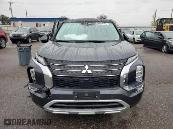 2024 Mitsubishi Outlander SE с VIN JA4J4VA82RZ084738, выставлен на аукционе Copart как лот 86662185 с пробегом 5 997 миль миль и Списание • Salvage title. История ставок и продаж доступна на DreamBid. Изображение 5.