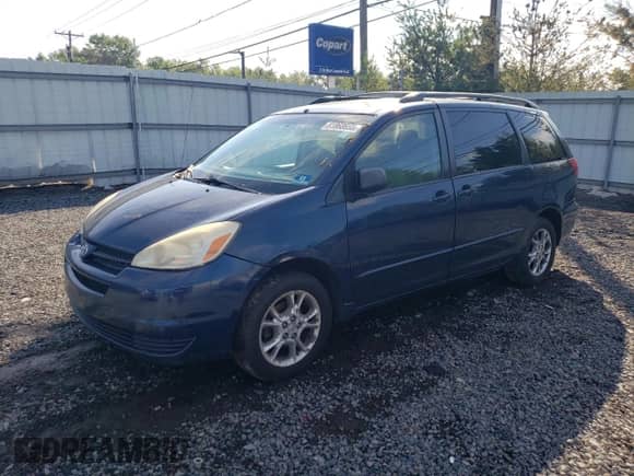 2005 Toyota Sienna LE with VIN 5TDBA23C15S039045, listed as a Copart auction lot 81860655 with 230,281 mi miles and Salvage title. Bid and sale history available at DreamBid. Image 1.