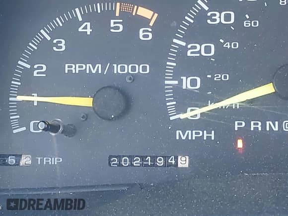 1996 GMC Sierra 1500 с VIN 1GTEC14W1TZ541091, выставлен на аукционе IAAI как лот 42200727 с пробегом 202 194 миль миль и . История ставок и продаж доступна на DreamBid. Изображение 16.