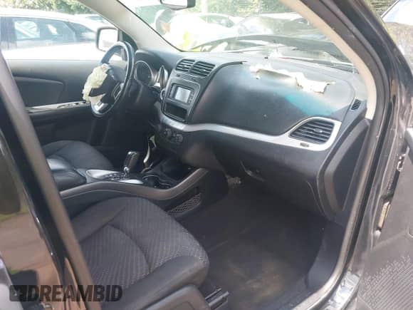 2016 Dodge Journey Canada Value z VIN 3C4PDCAB4GT233526, wystawiony jako IAAI lot #43015664 z przebiegiem Nie podano mil oraz . Historia ofert i sprzedaży dostępna na DreamBid. Obrazek 5.