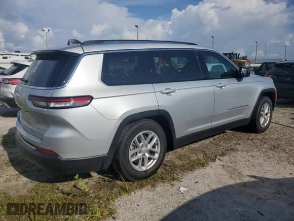 2024 Jeep Grand Cherokee Laredo X z VIN 1C4RJJAG5R8953288, wystawiony jako Copart lot #66959564 z przebiegiem 6 568 mil mil oraz Szkoda całkowita • Salvage title. Historia ofert i sprzedaży dostępna na DreamBid. Obrazek 3.