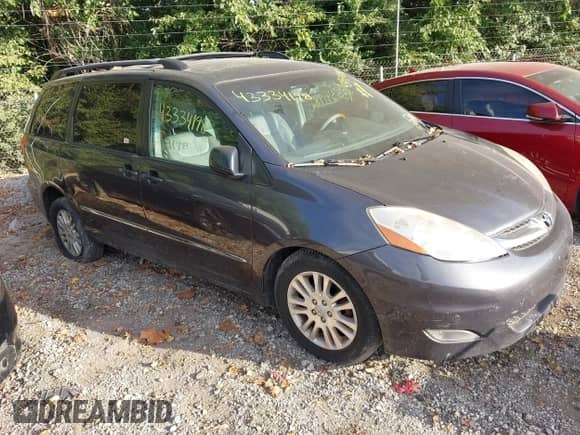 2010 Toyota Sienna XLE z VIN 5TDDK4CC7AS029938, wystawiony jako IAAI lot #43334198 z przebiegiem 122 539 mil mil oraz . Historia ofert i sprzedaży dostępna na DreamBid. Obrazek 1.