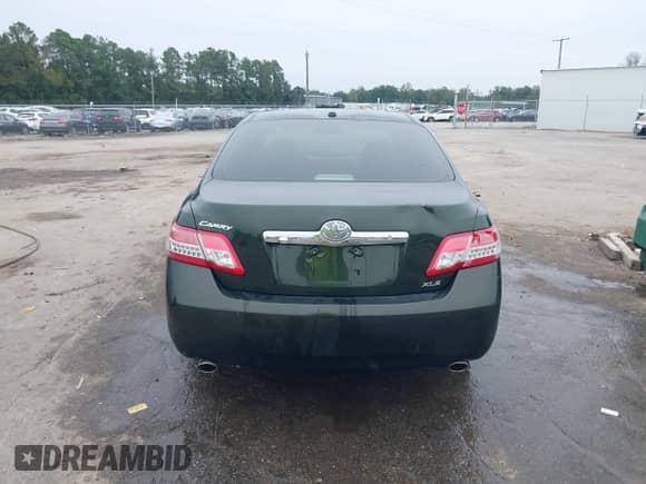 2011 Toyota Camry XLE with VIN 4T1BK3EK1BU617817, listed as a IAAI auction lot 43308171 with 185,834 mi miles and . Bid and sale history available at DreamBid. Image 16.