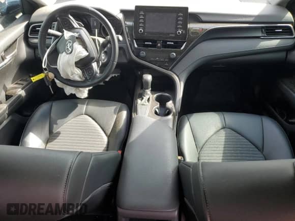 2021 Toyota Camry SE Nightshade z VIN 4T1G11AK9MU461743, wystawiony jako Copart lot #57166955 z przebiegiem 42 624 mil mil oraz Szkoda całkowita • Salvage title. Historia ofert i sprzedaży dostępna na DreamBid. Obrazek 8.