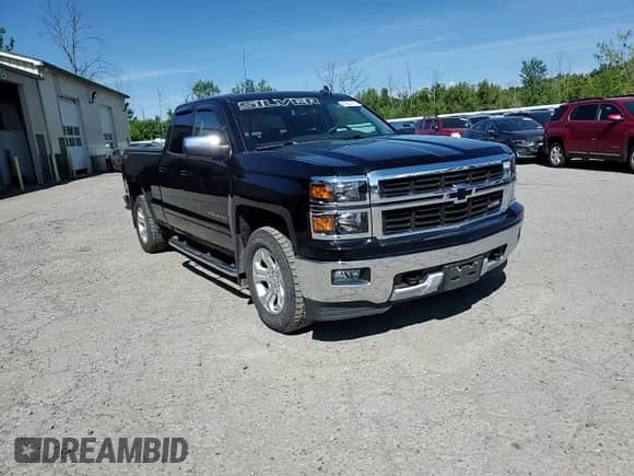 2015 Chevrolet Silverado 1500 LT z VIN 1GCVKREC3FZ379958, wystawiony jako Copart lot #69263155 z przebiegiem 84 522 mil mil oraz Szkoda całkowita • Salvage title. Historia ofert i sprzedaży dostępna na DreamBid. Obrazek 14.