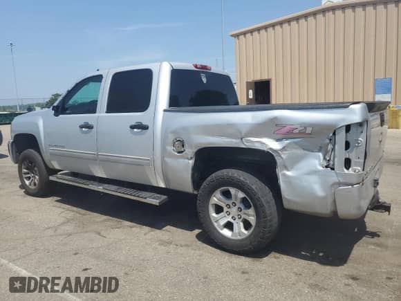 2012 Chevrolet Silverado 1500 LS z VIN 3GCPCREA9CG186777, wystawiony jako Copart lot #65770275 z przebiegiem 257 042 mil mil oraz Szkoda całkowita • Salvage title. Historia ofert i sprzedaży dostępna na DreamBid. Obrazek 2.