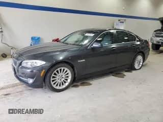 2011 BMW 5 Series 535i с VIN WBAFR7C51BC607037, выставлен на аукционе Copart как лот 86526635 с пробегом 142 028 миль миль и Чистый • Clean title. История ставок и продаж доступна на DreamBid. Изображение 1.