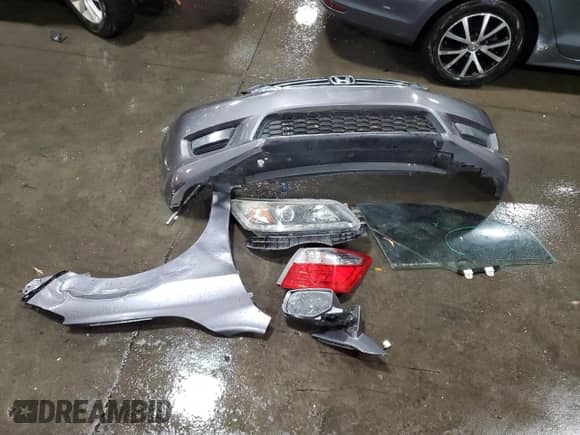 2014 Honda Accord EX-L with VIN 1HGCR3F85EA034083, listed as a Copart auction lot 72096445 with 95,311 mi miles and Salvage title. Bid and sale history available at DreamBid. Image 12.