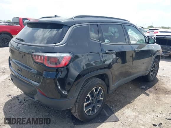 2020 Jeep Compass Trailhawk с VIN 3C4NJDDB9LT163582, выставлен на аукционе IAAI как лот 42660530 с пробегом 123 884 миль миль и . История ставок и продаж доступна на DreamBid. Изображение 4.