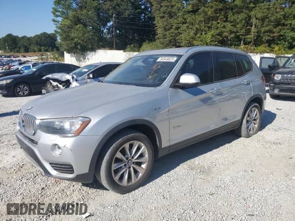 2017 BMW X3 sDrive28i with VIN 5UXWZ7C38H0V90330, listed as a Copart auction lot 84949825 with 121,913 mi miles and Clean title. Bid and sale history available at DreamBid. Image 1.