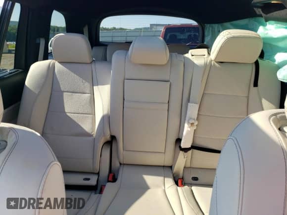 2025 Mercedes-Benz GLS 450 z VIN 4JGFF5KE8SB388466, wystawiony jako Copart lot #62907065 z przebiegiem 1 726 mil mil oraz Szkoda całkowita • Salvage title. Historia ofert i sprzedaży dostępna na DreamBid. Obrazek 10.