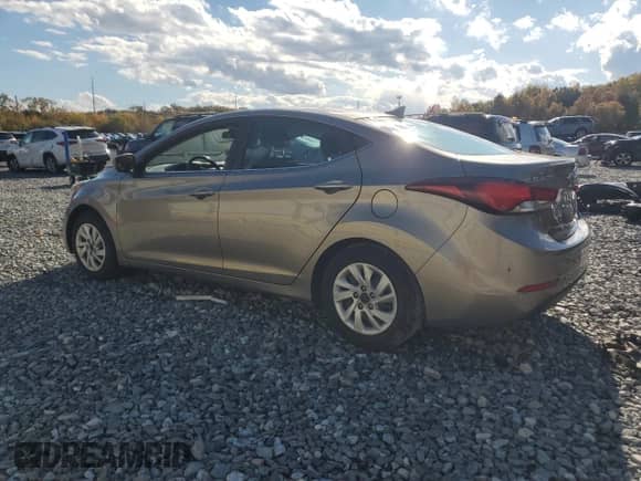 2015 Hyundai Elantra SE with VIN 5NPDH4AE7FH630816, listed as a Copart auction lot 87064755 with 116,264 mi miles and Clean title. Bid and sale history available at DreamBid. Image 2.