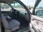 2001 Toyota Tacoma с VIN 5TEWN72N11Z855904, выставлен на аукционе IAAI как лот 42575000 с пробегом 209 250 миль миль и . История ставок и продаж доступна на DreamBid. Изображение 5.