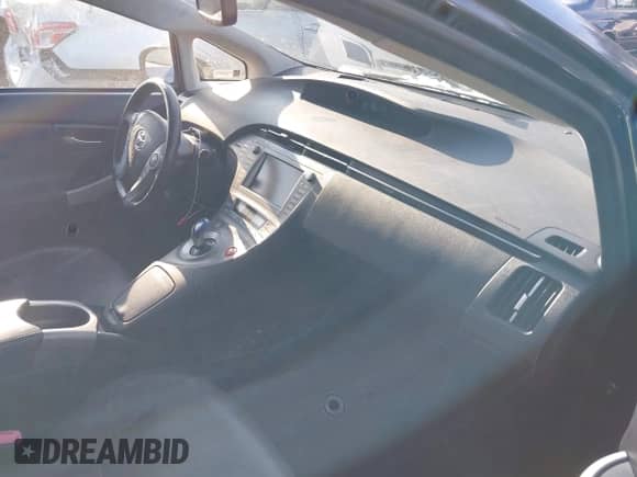 2013 Toyota Prius One with VIN JTDKN3DU9D1640040, listed as a IAAI auction lot 41393648 with 331,842 mi miles and . Bid and sale history available at DreamBid. Image 5.