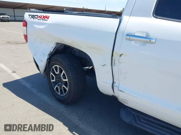 2019 Toyota Tundra SR5 с VIN 5TFAY5F1XKX777791, выставлен на аукционе IAAI как лот 42247734 с пробегом 154 490 миль миль и . История ставок и продаж доступна на DreamBid. Изображение 6.