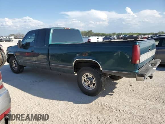1996 Chevrolet Silverado 2500 с VIN 1GCGC29R9TE185336, выставлен на аукционе Copart как лот 71776394 с пробегом 279 034 миль миль и Списание • Salvage title. История ставок и продаж доступна на DreamBid. Изображение 2.