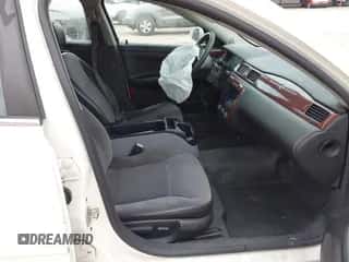 2006 Chevrolet Impala Police Police with VIN 2G1WS551369416960, listed as a IAAI auction lot 41192910 with 192,271 mi miles and . Bid and sale history available at DreamBid. Image 5.