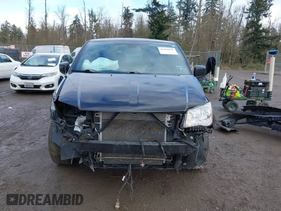 2020 Dodge Grand Caravan SE Plus with VIN 2C4RDGBG1LR227982, listed as a IAAI auction lot 41939555 with 68,101 mi miles and . Bid and sale history available at DreamBid. Image 13.