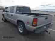2004 GMC Sierra 1500 SLE z VIN 2GTEK13T341371997, wystawiony jako IAAI lot #41495241 z przebiegiem 218 333 mil mil oraz . Historia ofert i sprzedaży dostępna na DreamBid. Obrazek 3.