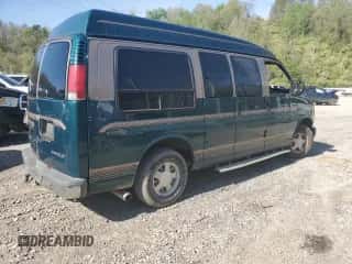 1999 Chevrolet Express с VIN 1GBFG15R4X1025575, выставлен на аукционе Copart как лот 54046905 с пробегом Не указан миль и Списание • Salvage title. История ставок и продаж доступна на DreamBid. Изображение 3.