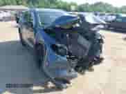 2022 Mazda CX-5 S Carbon Edition z VIN JM3KFBCM8N1565249, wystawiony jako IAAI lot #42739878 z przebiegiem 27 500 mil mil oraz . Historia ofert i sprzedaży dostępna na DreamBid. Obrazek 6.
