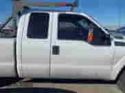 2013 Ford F-250 XL z VIN 1FT7X2A66DEB77864, wystawiony jako IAAI lot #41464637 z przebiegiem 289 428 mil mil oraz . Historia ofert i sprzedaży dostępna na DreamBid. Obrazek 13.