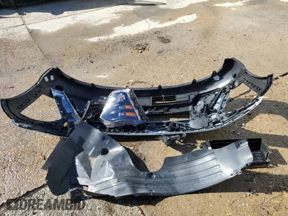 2025 Hyundai Kona SEL z VIN KM8HBCAB7SU324231, wystawiony jako Copart lot #85828355 z przebiegiem 7 117 mil mil oraz Nie do naprawy • Non repairable. Historia ofert i sprzedaży dostępna na DreamBid. Obrazek 13.