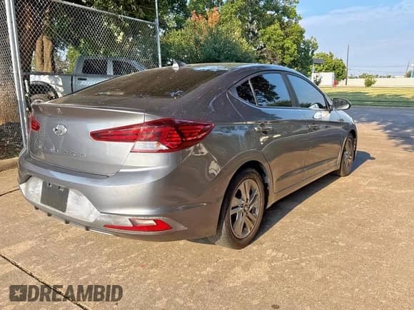 2019 Hyundai Elantra Limited с VIN 5NPD84LF3KH460731, выставлен на аукционе Copart как лот 70780205 с пробегом 98 978 миль миль и Чистый • Clean title. История ставок и продаж доступна на DreamBid. Изображение 4.