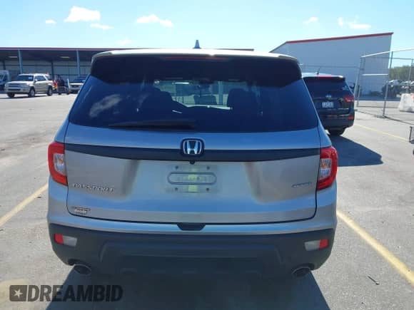 2021 Honda Passport Sport z VIN 5FNYF7H23MB006964, wystawiony jako IAAI lot #40898325 z przebiegiem 70 072 mil mil oraz . Historia ofert i sprzedaży dostępna na DreamBid. Obrazek 16.