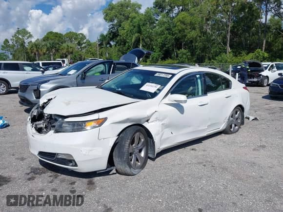 2013 Acura TL с VIN 19UUA9F24DA000449, выставлен на аукционе IAAI как лот 43234230 с пробегом 104 436 миль миль и . История ставок и продаж доступна на DreamBid. Изображение 20.