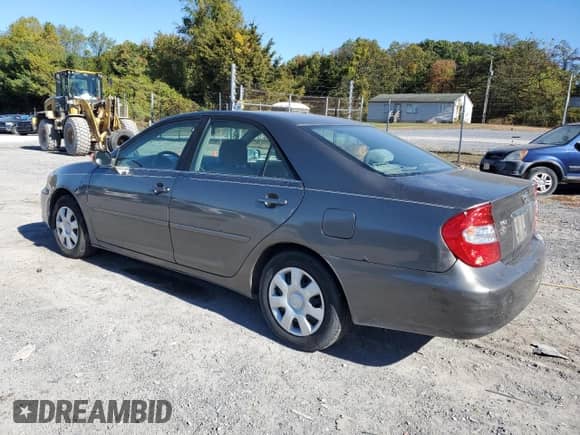 2004 Toyota Camry LE with VIN 4T1BE30KX4U939793, listed as a Copart auction lot 82566955 with 279,475 mi miles and Clean title. Bid and sale history available at DreamBid. Image 2.