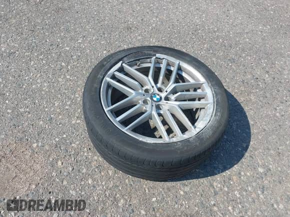 2024 BMW 5 Series 530i xDrive с VIN WBA53FJ01RCS96203, выставлен на аукционе IAAI как лот 43140953 с пробегом 27 446 миль миль и . История ставок и продаж доступна на DreamBid. Изображение 12.
