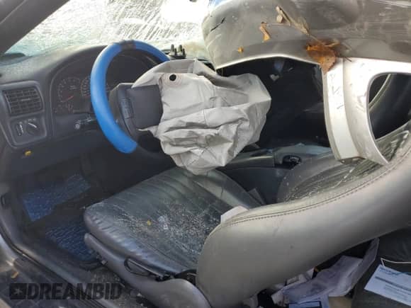 1999 Chevrolet Camaro Z28 z VIN 2G1FP32G1X2136950, wystawiony jako Copart lot #79276584 z przebiegiem Nie podano mil oraz Nie do naprawy • Non repairable. Historia ofert i sprzedaży dostępna na DreamBid. Obrazek 8.