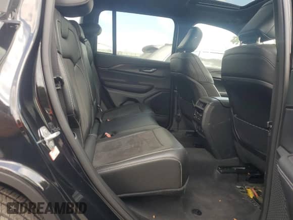 2024 Jeep Grand Cherokee Laredo с VIN 1C4RJHAG4RC259732, выставлен на аукционе Copart как лот 70576165 с пробегом 9 695 миль миль и Списание • Salvage title. История ставок и продаж доступна на DreamBid. Изображение 11.