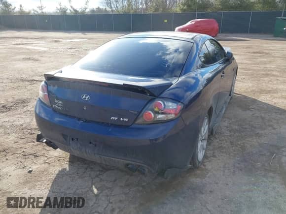 2008 Hyundai Tiburon GT with VIN KMHHN66F88U278938, listed as a IAAI auction lot 41490527 with 200,669 mi miles and . Bid and sale history available at DreamBid. Image 4.