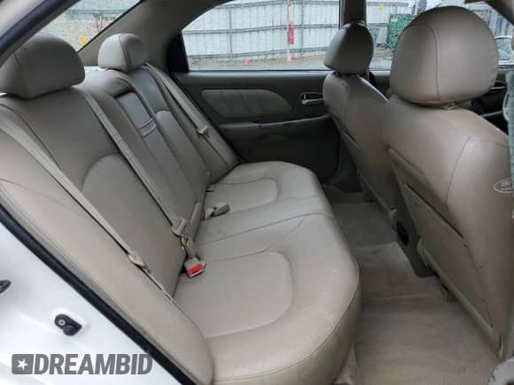 2002 Hyundai Sonata GLS with VIN KMHWF35HX2A561744, listed as a Copart auction lot 68923905 with 139,568 mi miles and Salvage title. Bid and sale history available at DreamBid. Image 10.