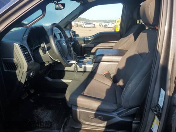 2018 Ford F-150 XLT z VIN 1FTEW1E56JKD98593, wystawiony jako Copart lot #81288875 z przebiegiem 87 548 mil mil oraz Szkoda całkowita • Salvage title. Historia ofert i sprzedaży dostępna na DreamBid. Obrazek 7.