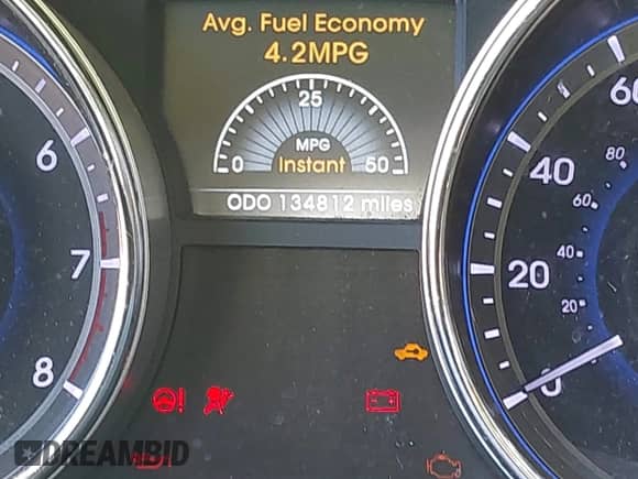 2014 Hyundai Sonata SE z VIN 5NPEC4AC0EH820702, wystawiony jako IAAI lot #43496052 z przebiegiem 134 812 mil mil oraz . Historia ofert i sprzedaży dostępna na DreamBid. Obrazek 15.